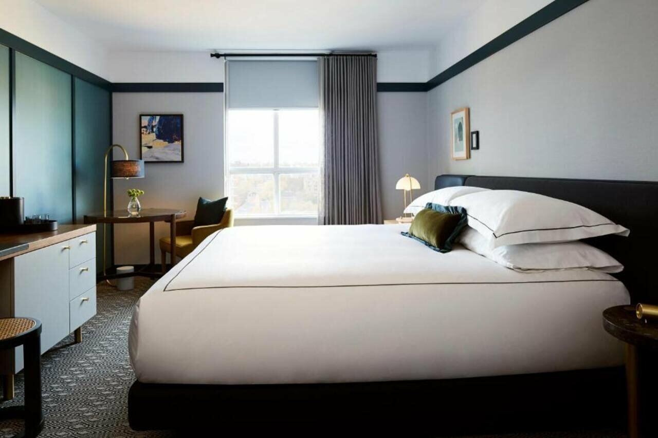 Фото Kimpton Saint George Hotel