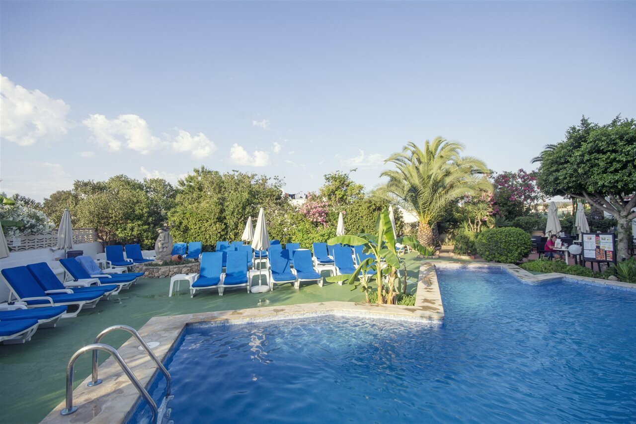 Фото Hotel Galfi