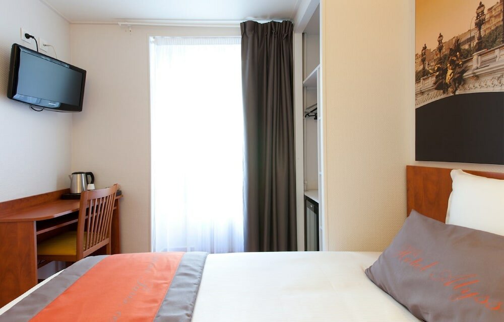 Фото Hotel Alyss Cambronne Eiffel
