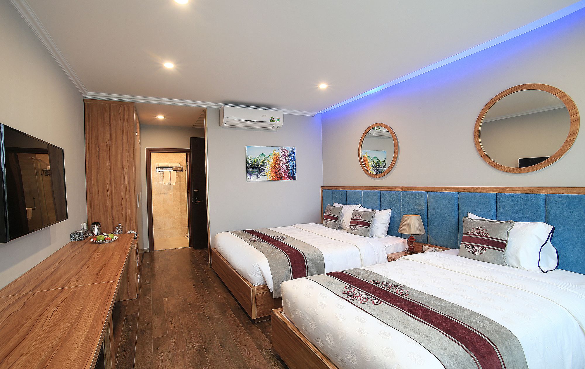 Фото Oriana Hotel