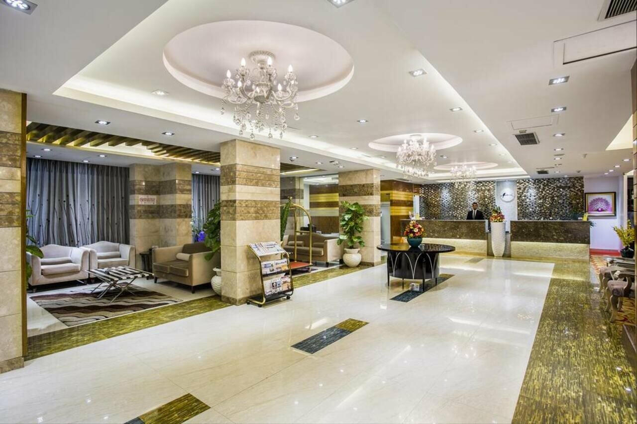 Фото отеля 2