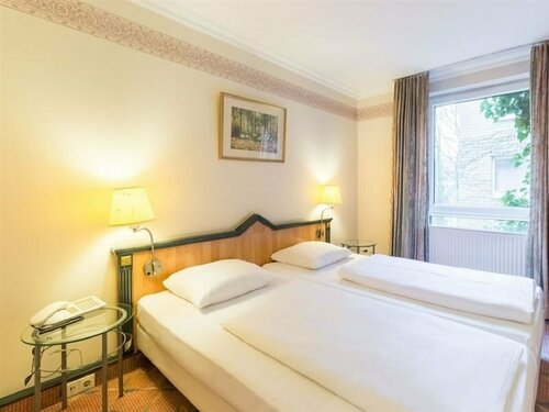 Гостиница Arcadia Hotel Düsseldorf в Эркрате