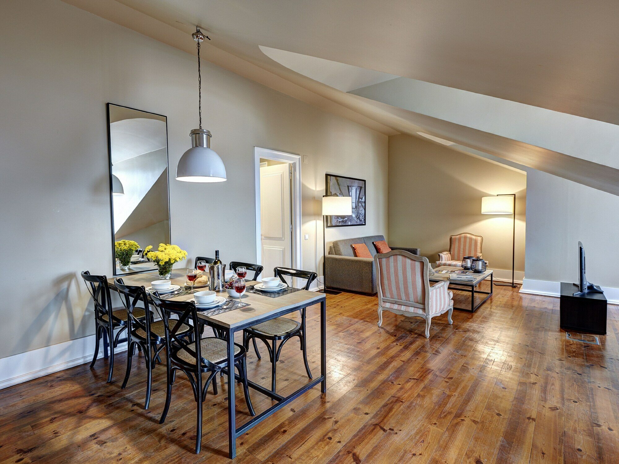 Фото Lisbon Canaan Boutique Apartments Gaivotas