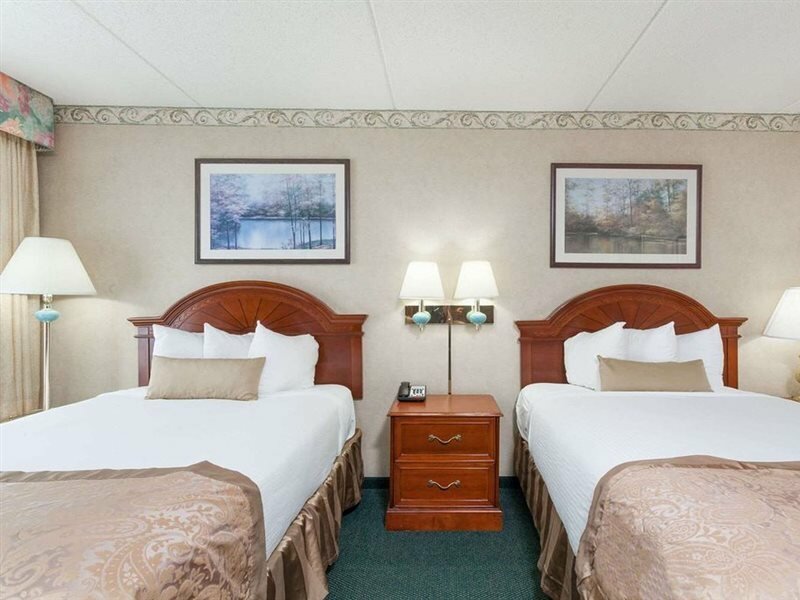 Фото Wingate by Wyndham Vineland/Millville