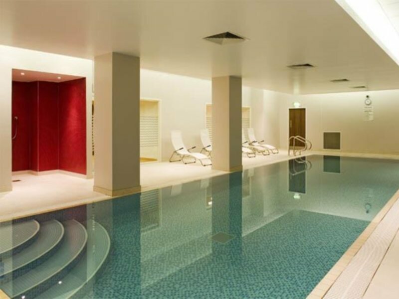 Фото Novotel Reading Centre