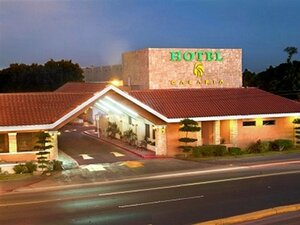 Гостиница Calafia Hotel