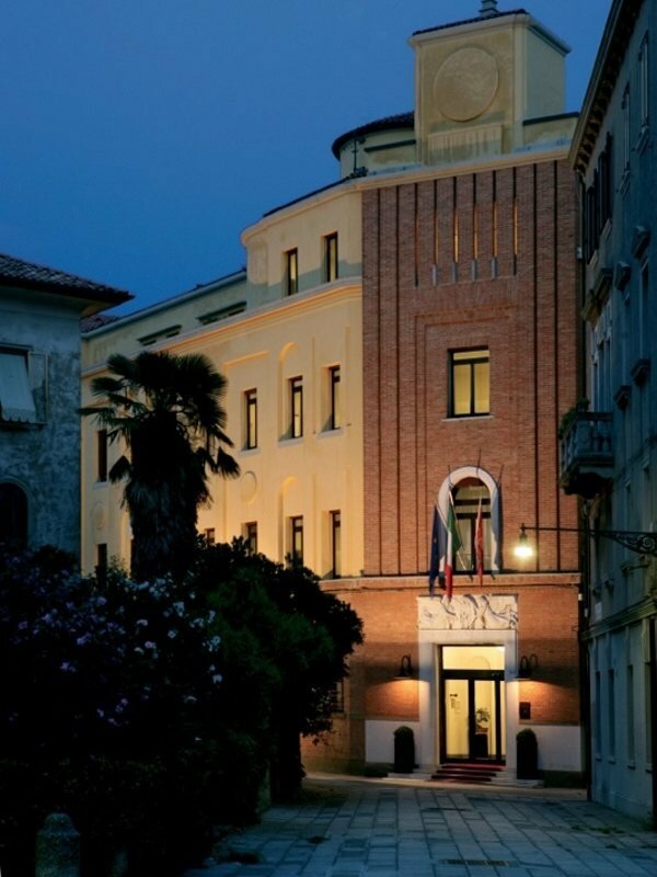 Фото Hotel Indigo Venice Sant'Elena