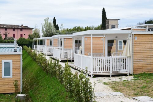 Гостиница Desenzano Lake Village
