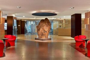 Гостиница Le Meridien Beach Plaza