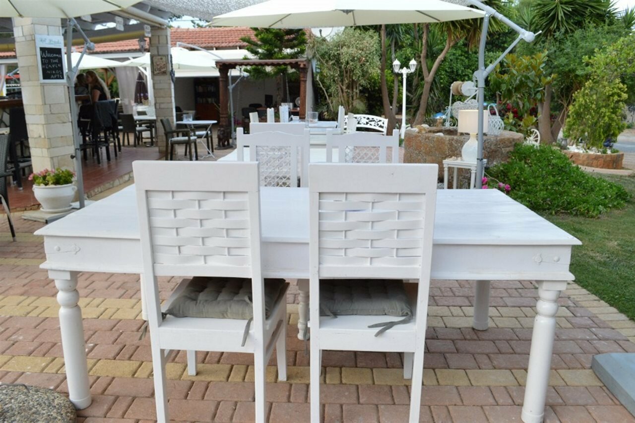 Фото Nikos Apartments