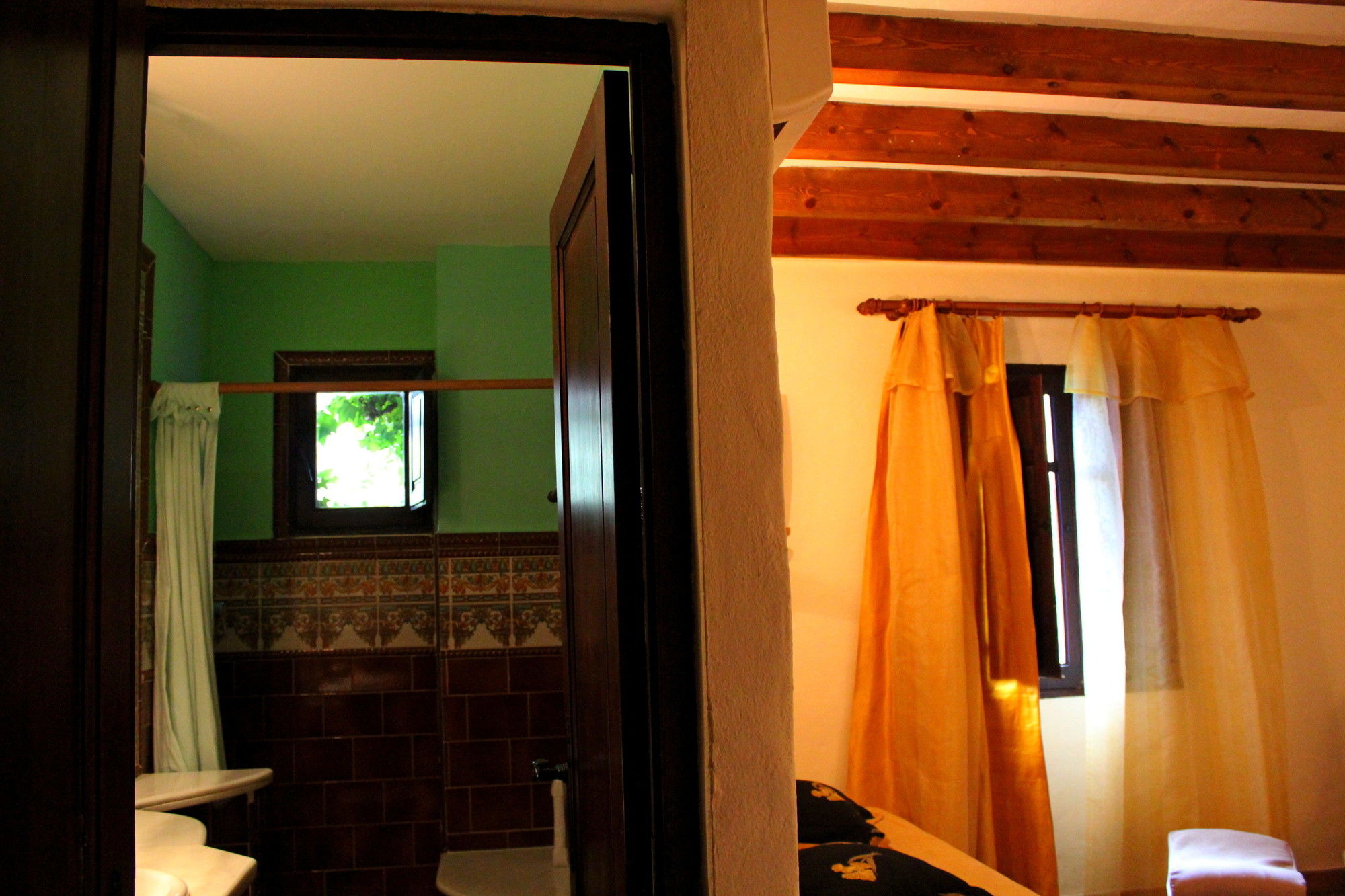 Фото Hotel Los Jarales