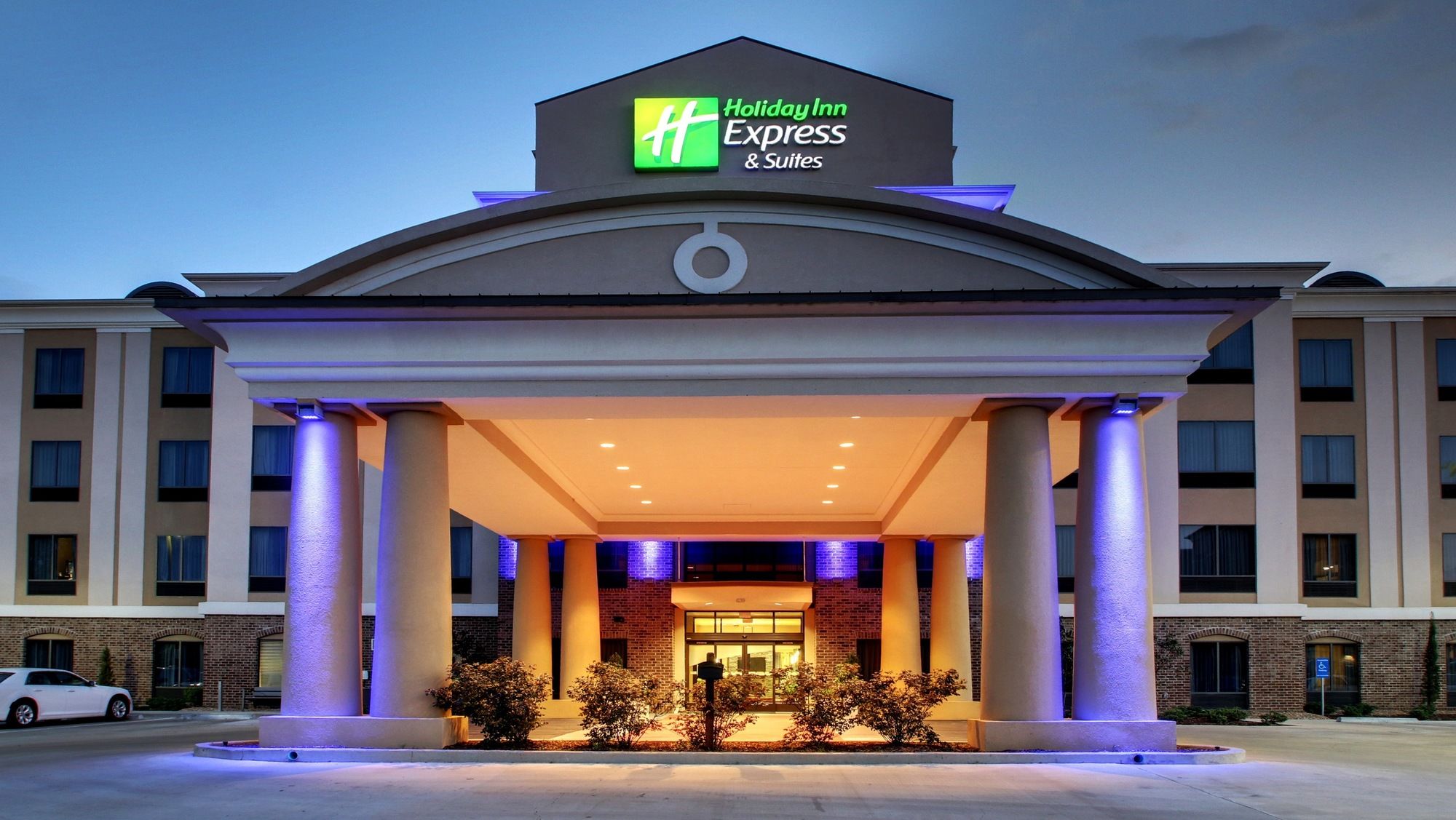 Фото Holiday Inn Express Hotel & Suites Natchez South, an Ihg Hotel