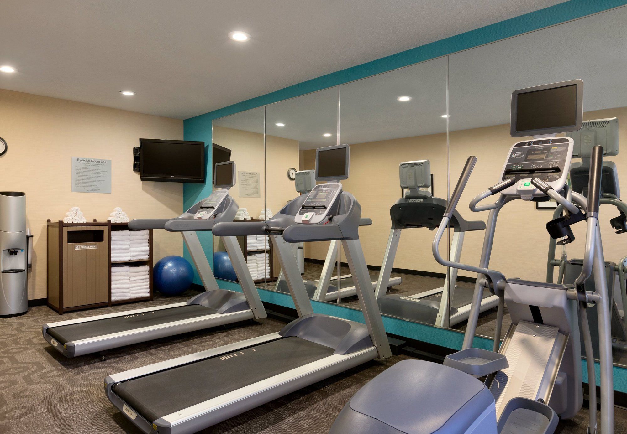 Фото Fairfield Inn & Suites Bismarck North