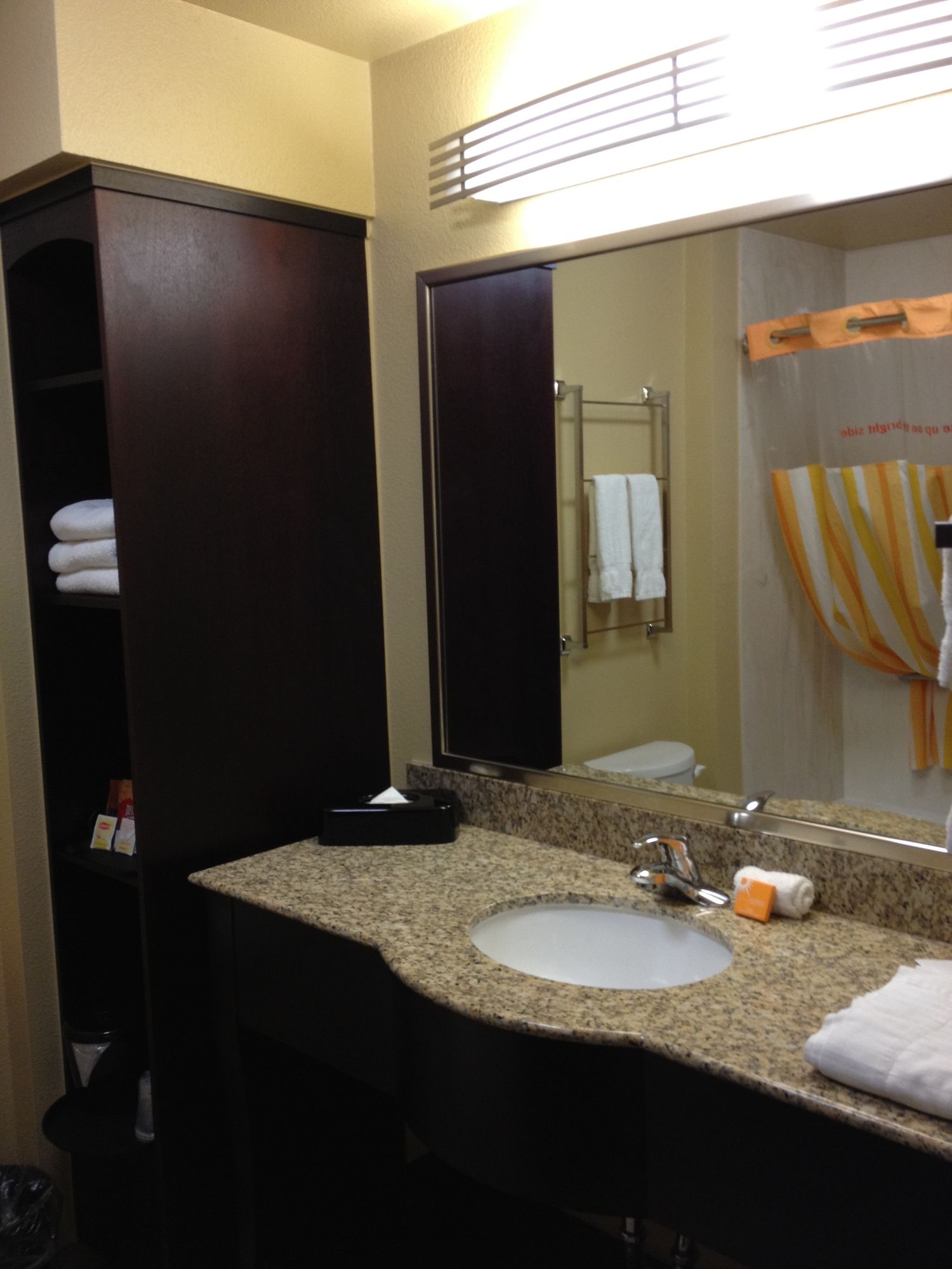 Фото La Quinta Inn & Suites by Wyndham Denver Gateway Park