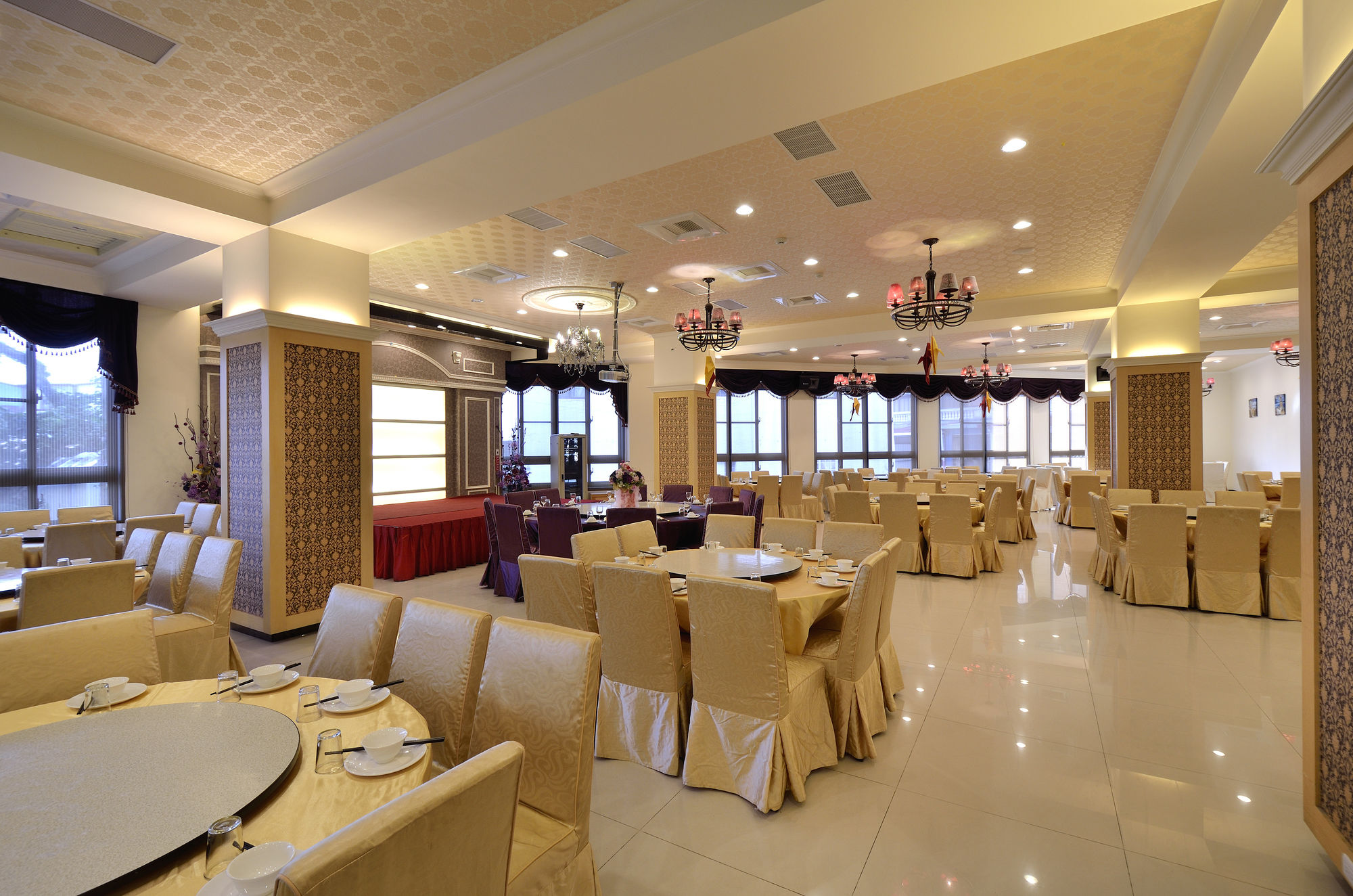 Фото Hotel Modern Puli