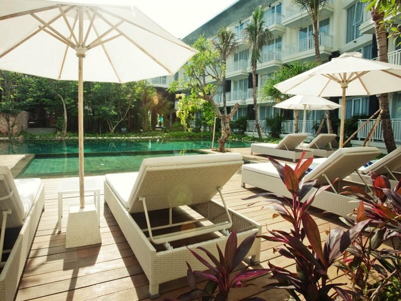 Фото Отель The 101 Bali Fontana Seminyak