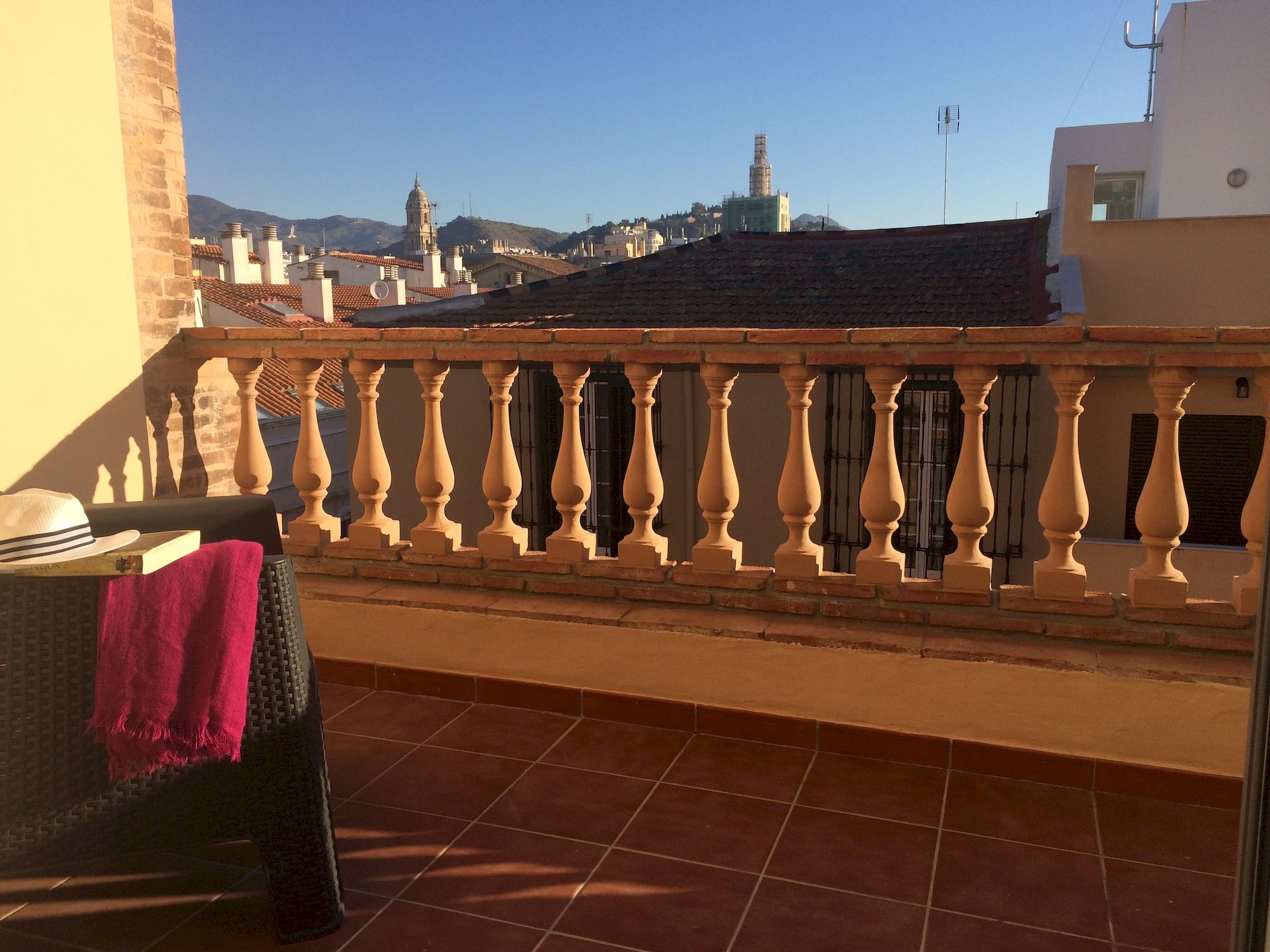 Фото Life Apartments Alameda Colon