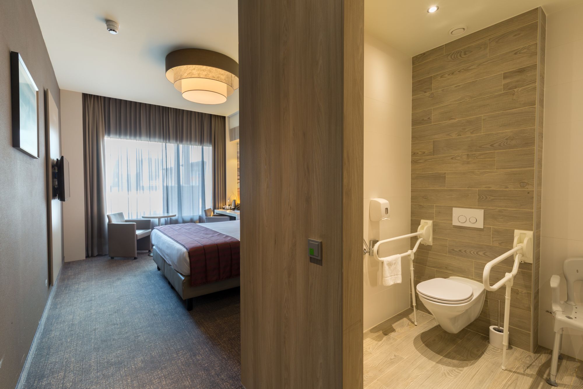 Фото Ramada by Wyndham The Hague Scheveningen