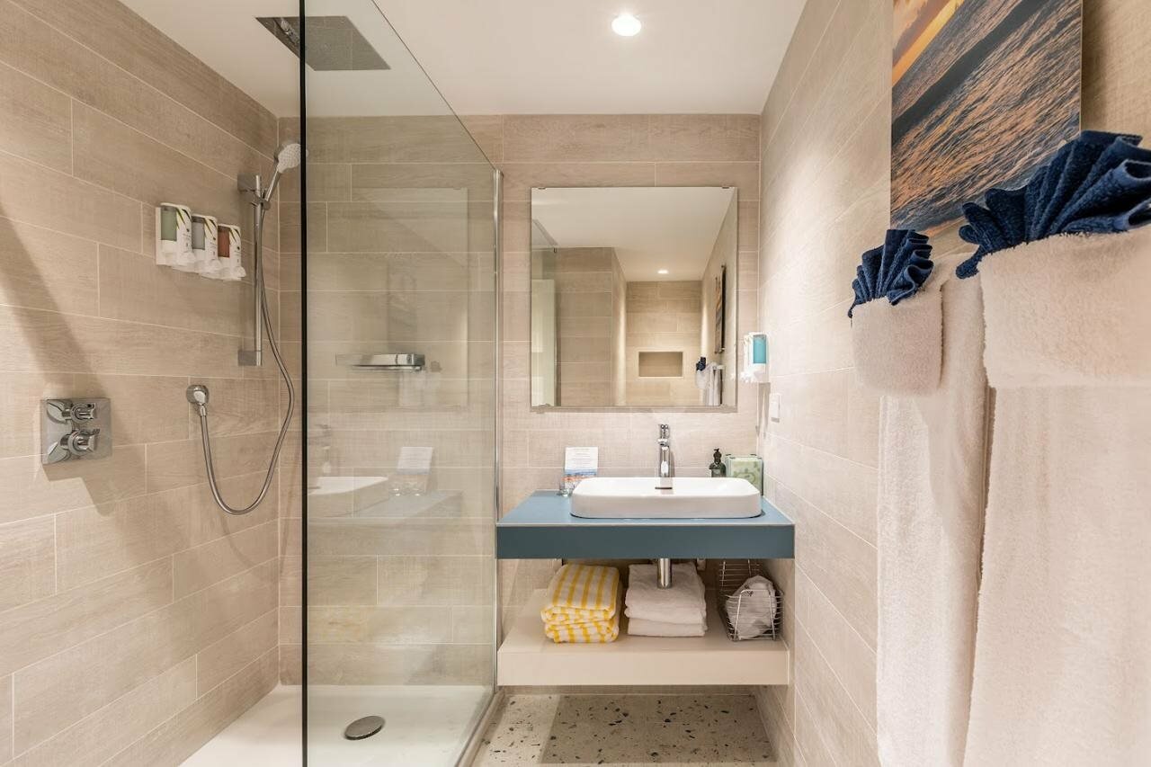 Фото Amsterdam Manor Beach Resort