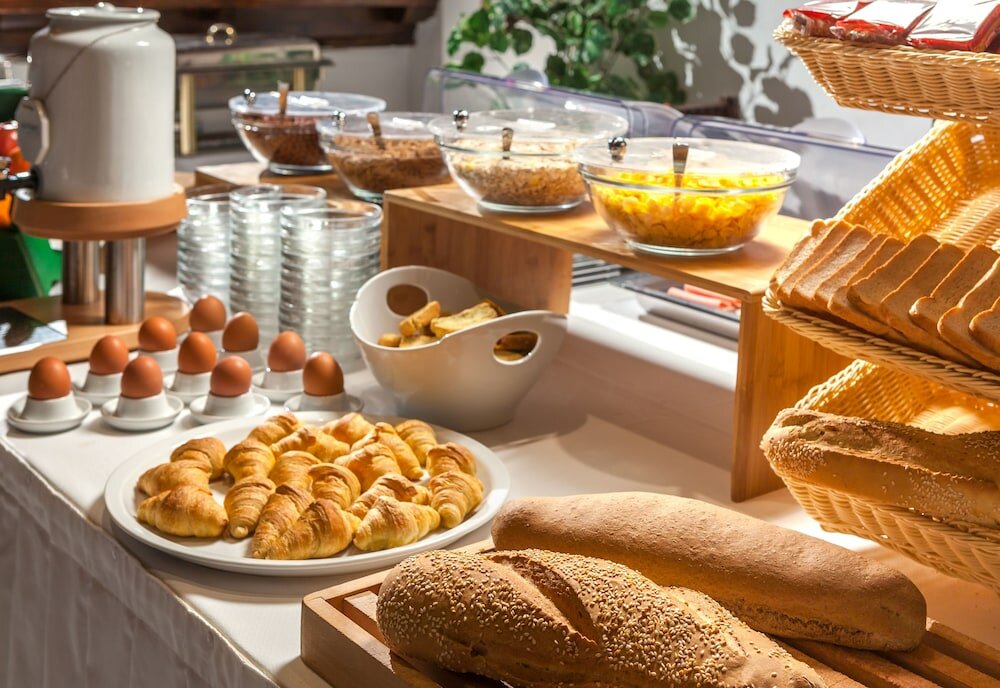 Фото Hydroussa Hotel