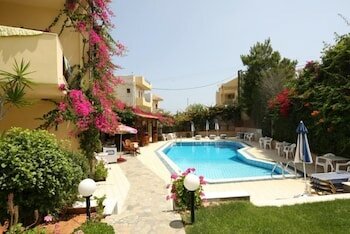 Фото Maria Lambis Apartments