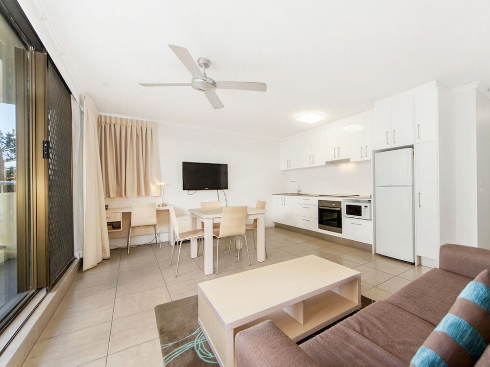 Фото Broadbeach Travel Inn Apartments