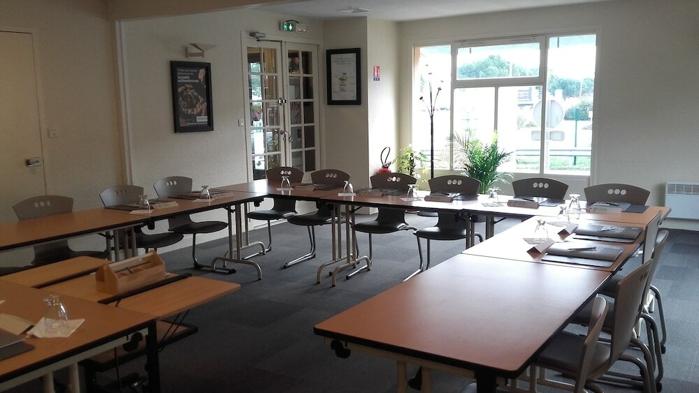 Фото Hotel Campanile Bordeaux Ouest Le Bouscat