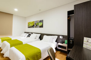 Hotel Vivre (Antioquia, Municipio de Medellín, Barrio de Bolivariana, Carrera 70A, 42-35), hotel