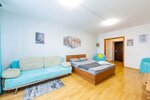 Dayker City Apartments (Chkalova Street, 5), short-term housing rental
