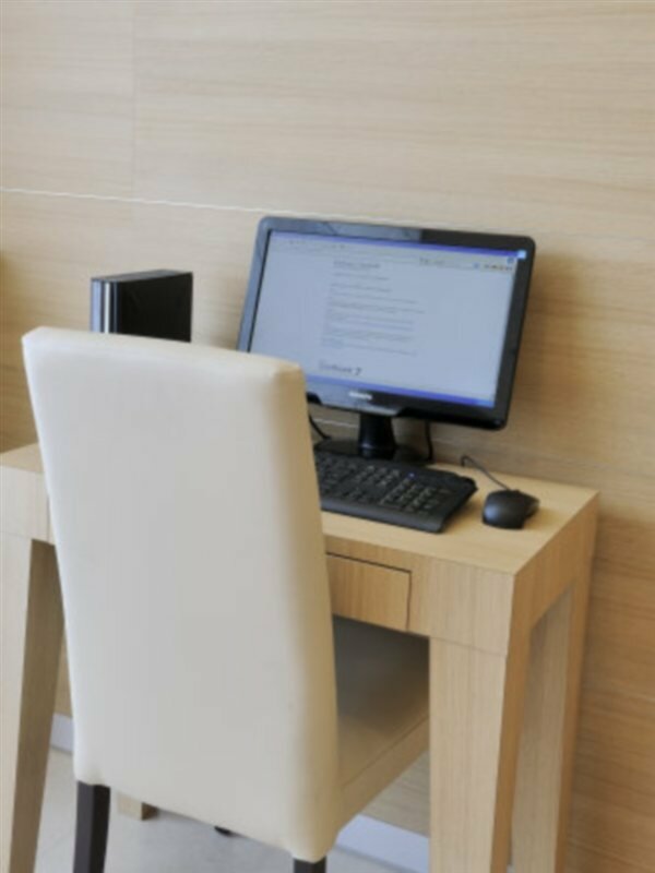 Фото Novotel Brussels Centre Midi Station