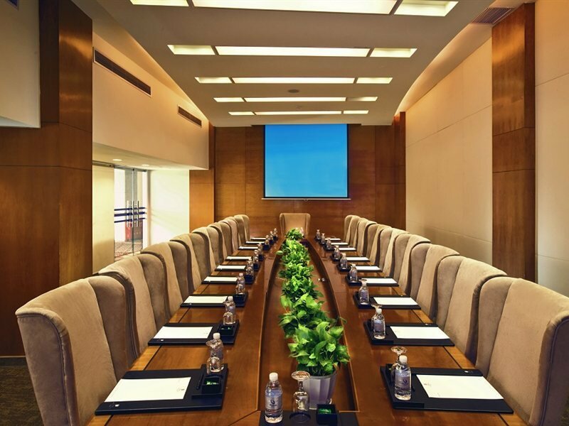 Фото Golden Tulip Shanghai Rainbow