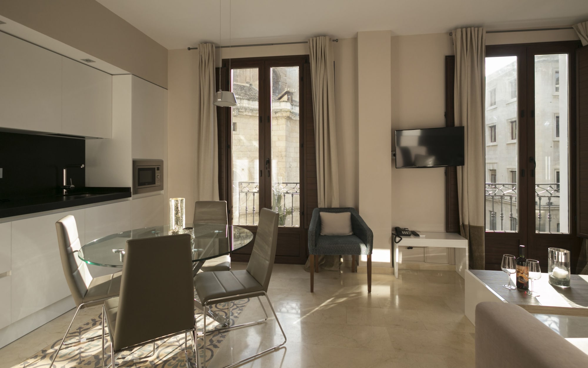 Фото Siloe Plaza