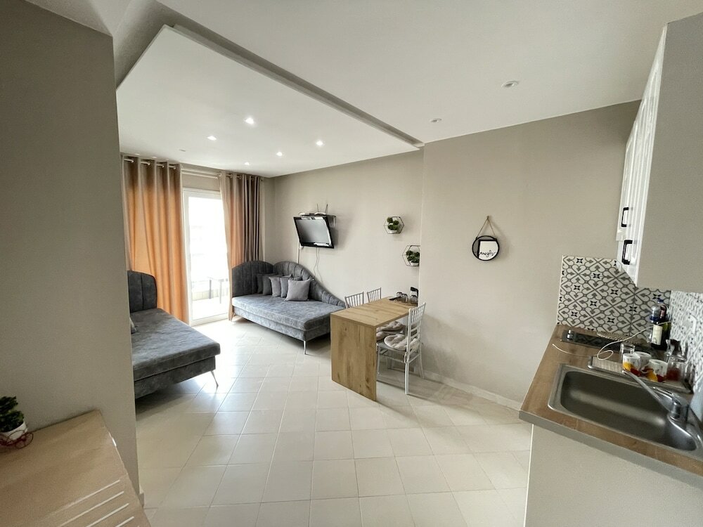 Фото Belle Vue Apartments