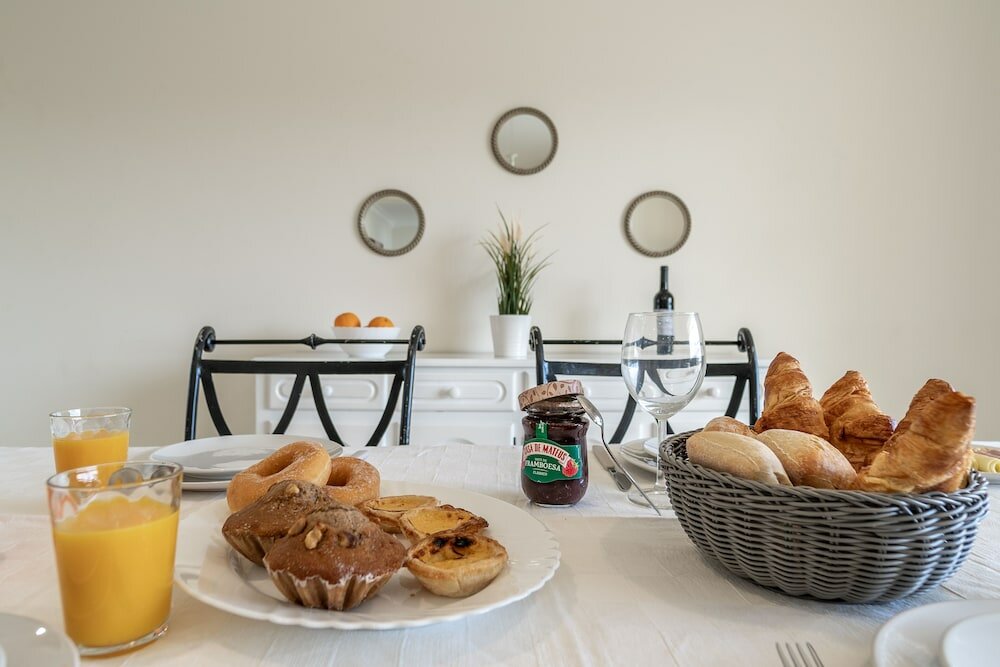 Фото Villa Lemos by HelloVacations