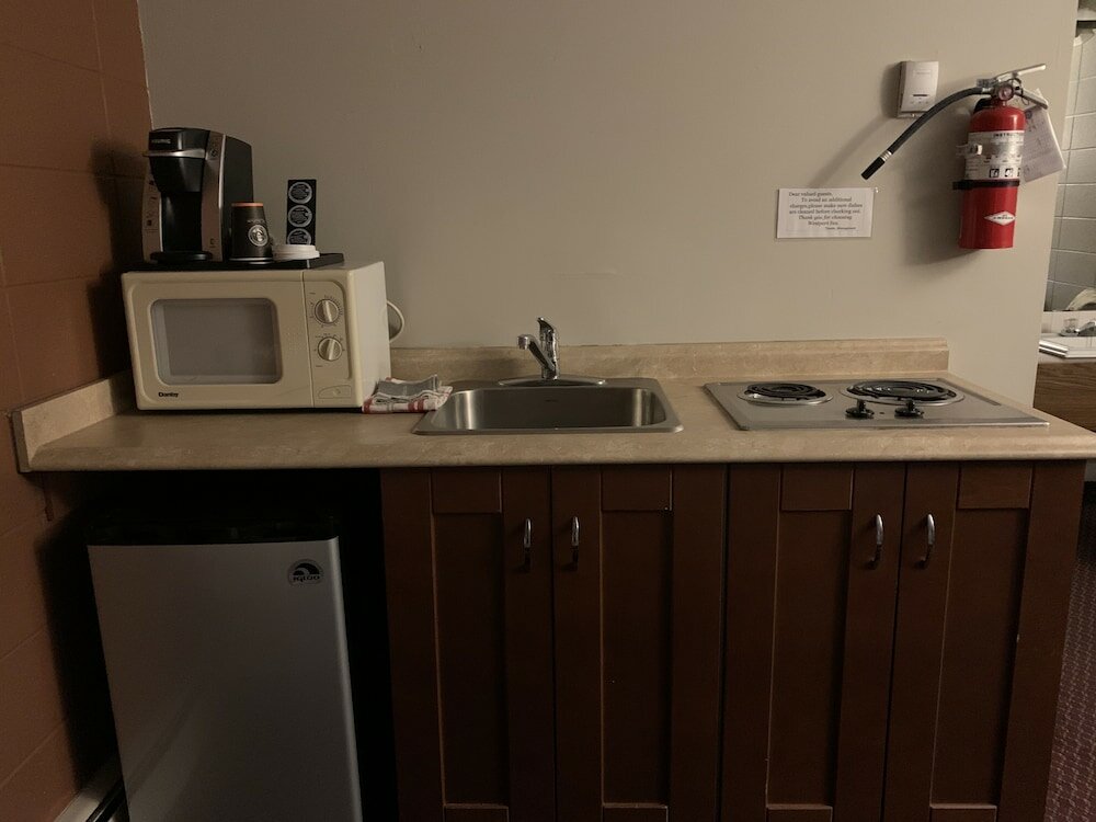 Фото Westport Inn