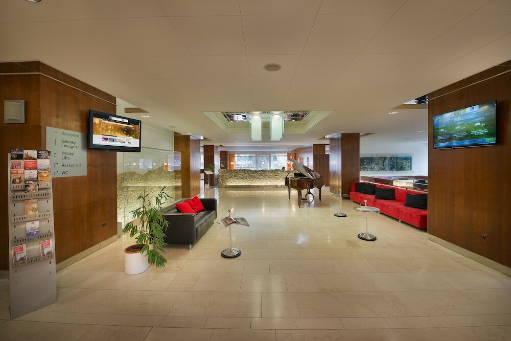 Фото Hotel Grand Litava Beroun