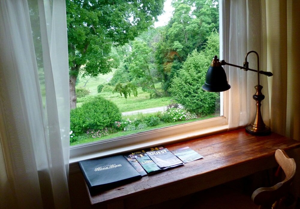 Фото Crabtree's Kittle House Restaurant & Inn