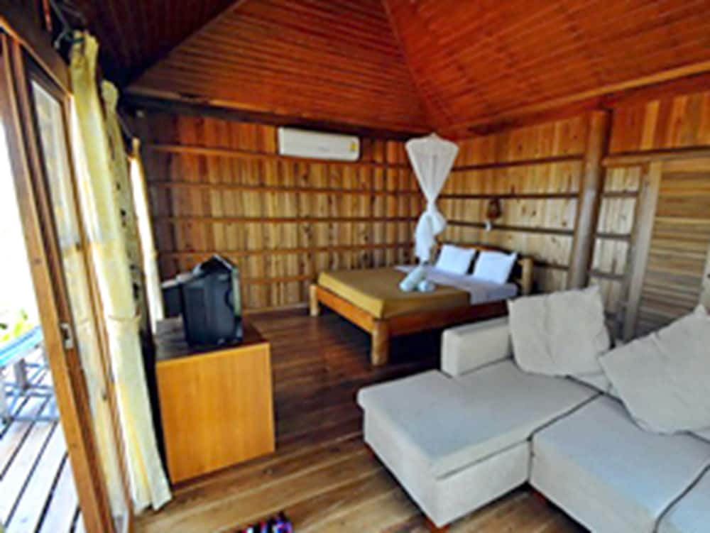 Фото Thiw Son Beach Resort