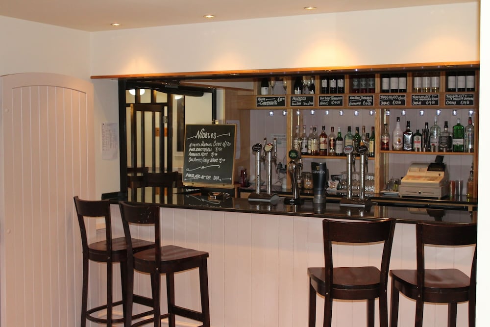 Фото Oak Farm Hotel