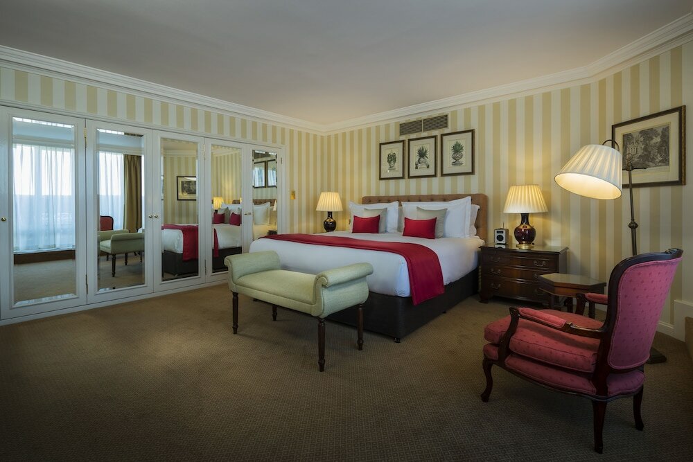 Фото Cheval Thorney Court