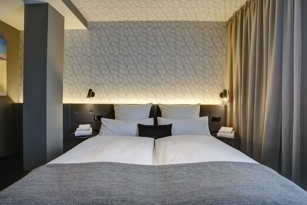 Фото Hotel Carlton