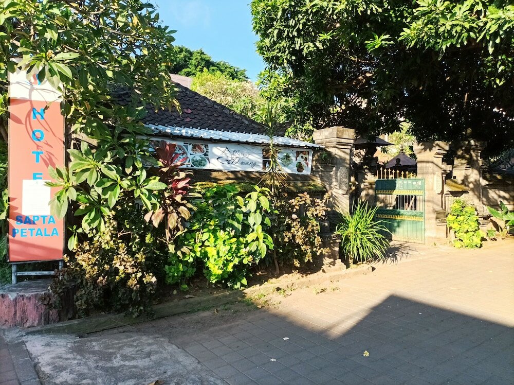 Фото Sapta Petala Hotel