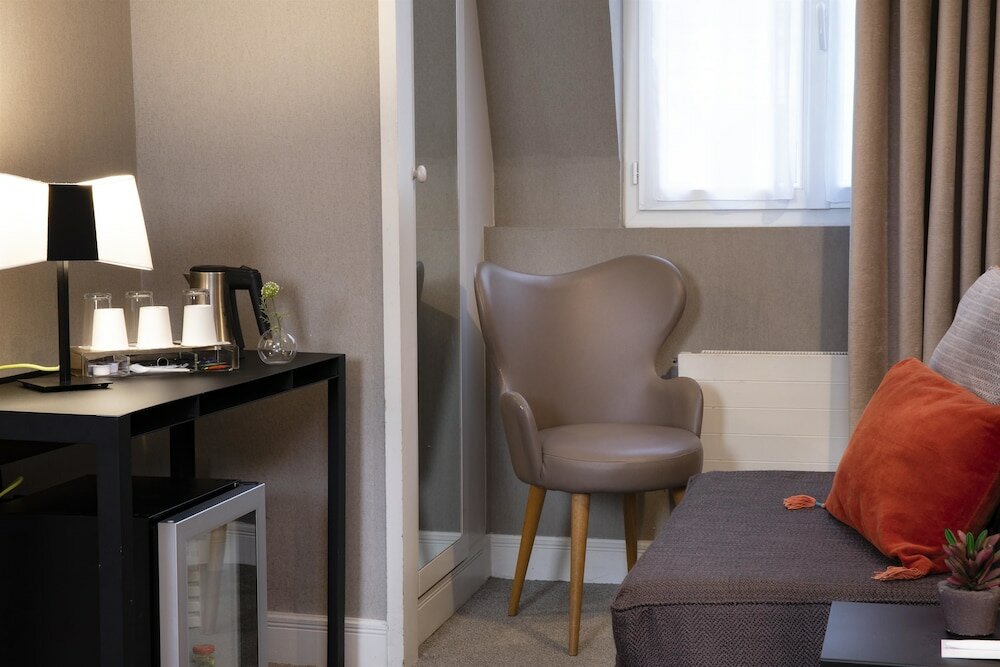 Фото Hotel Plaza Etoile