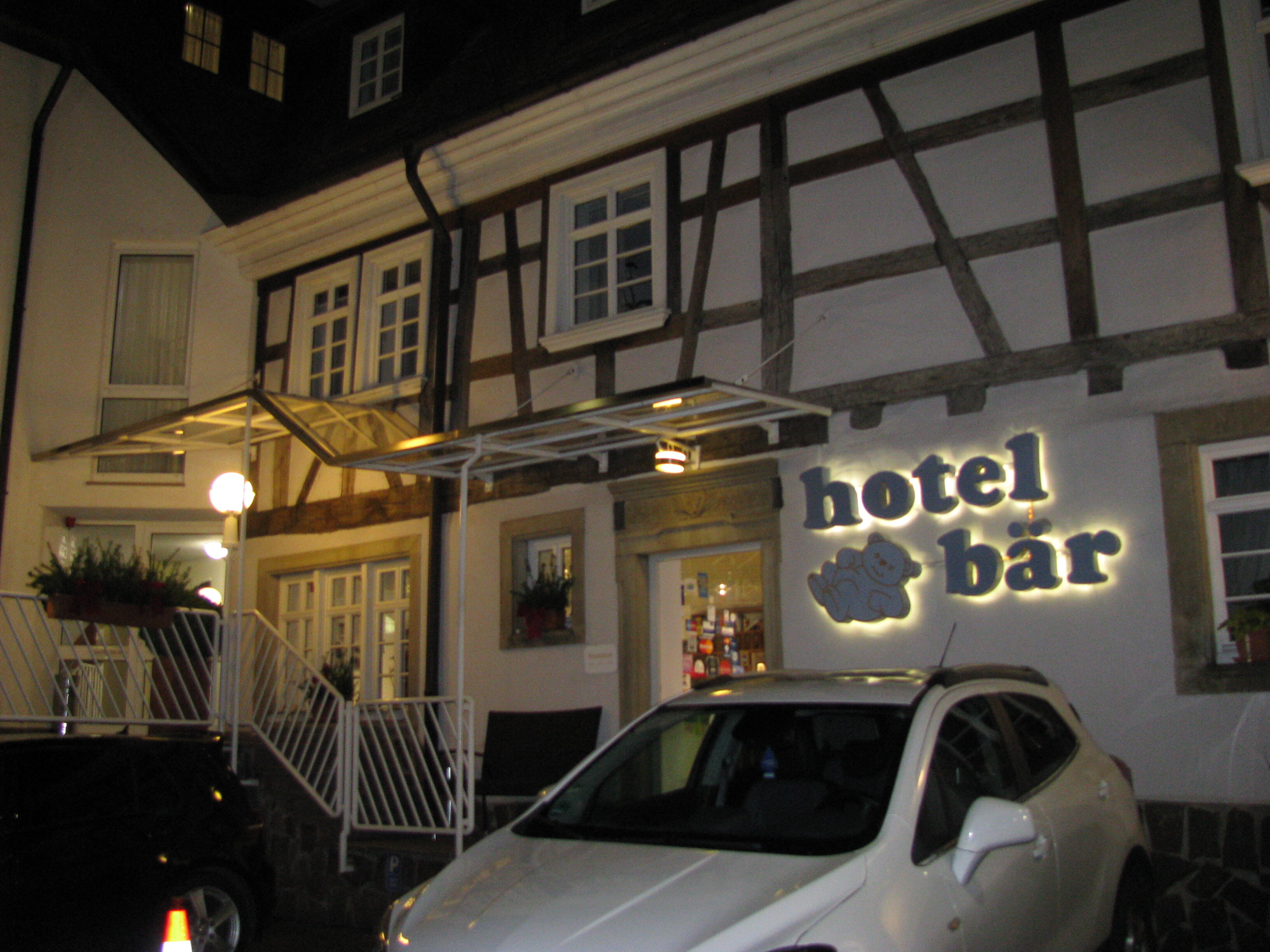 Фото отеля 2