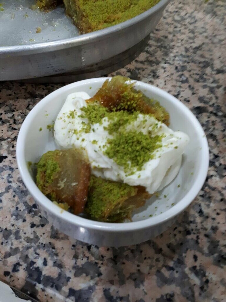 Pastry production Metin Dondurma Tatli ve Kadayif Salonu, Gaziantep, photo