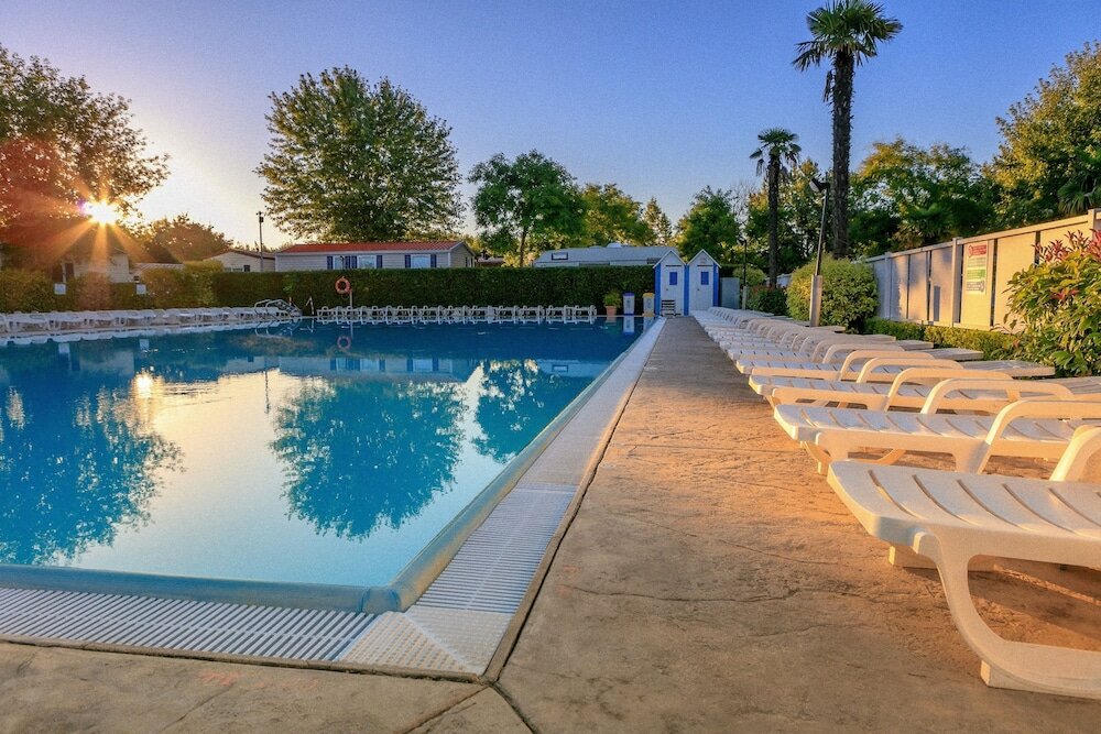 Фото Butterfly Camping Village