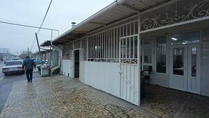 Бабур (Halilcan Kaynazarov Sok., 32), cafe