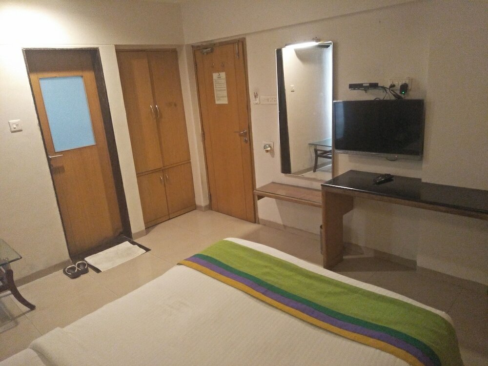 Фото Hotel Basera