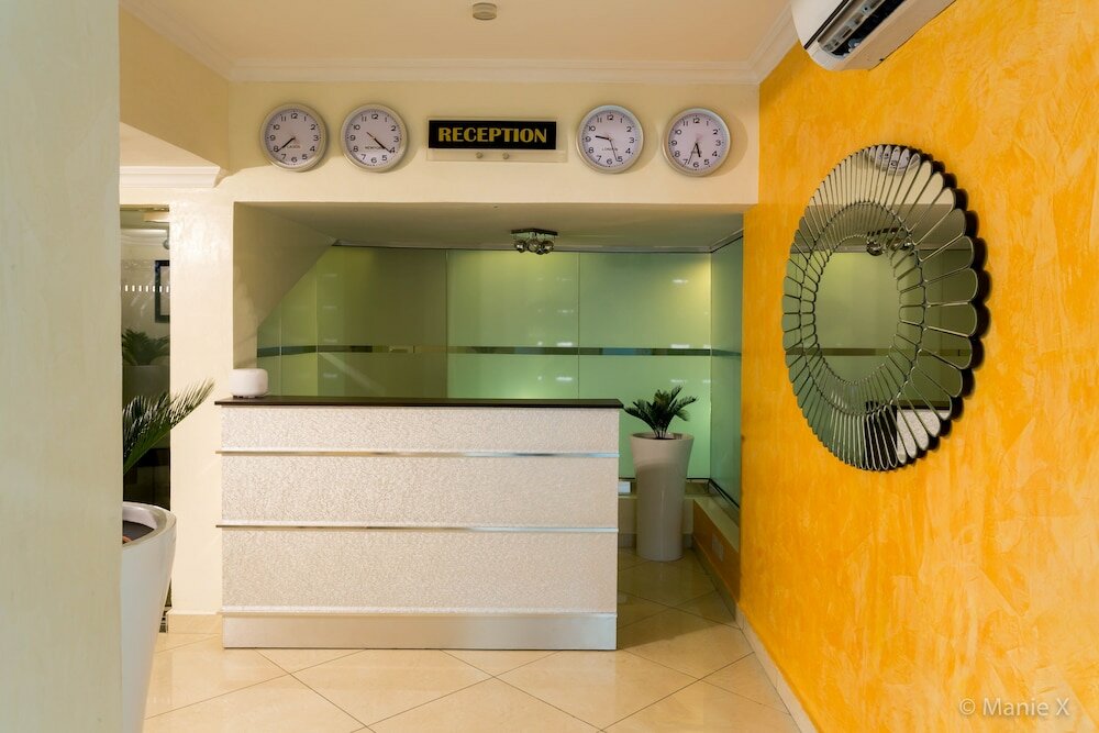 Фото Morning Side Suites Etim Inyang