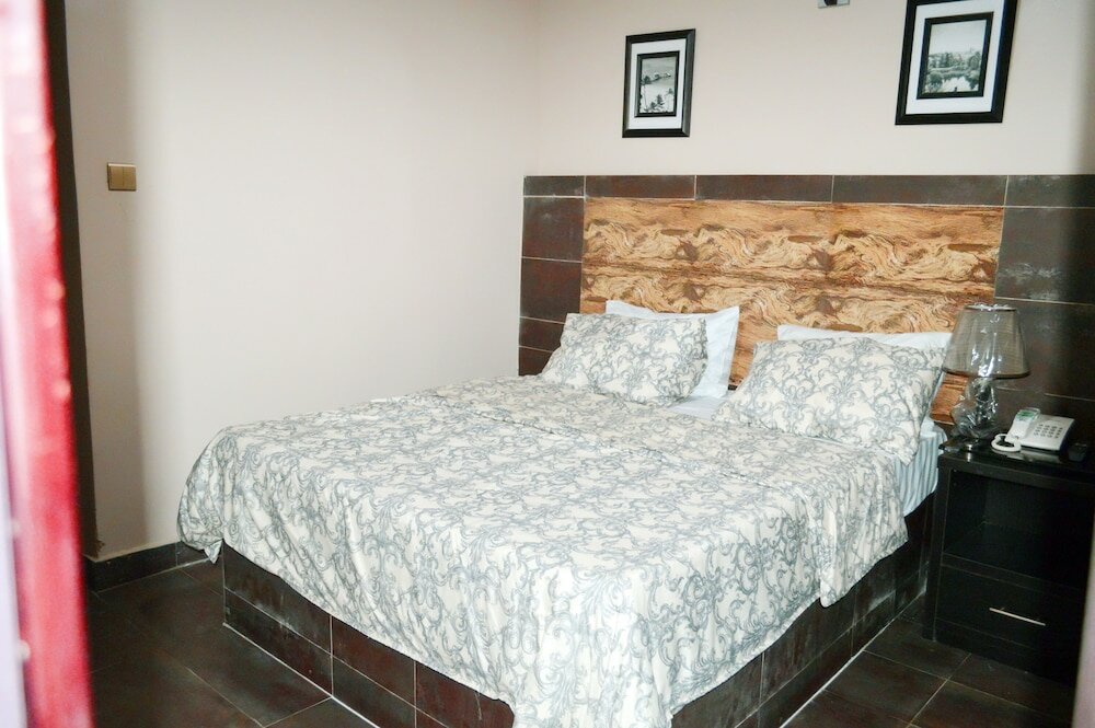 Фото Inglesias Suites